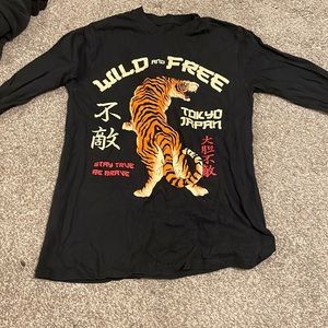 Black long sleeve with tiger on the front